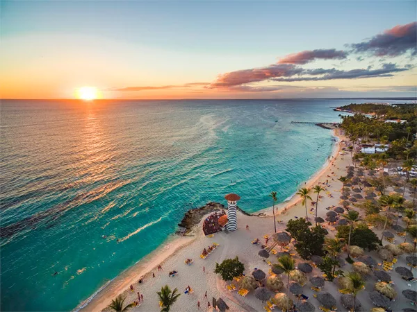 republica-dominicana-sol-y-playa.png